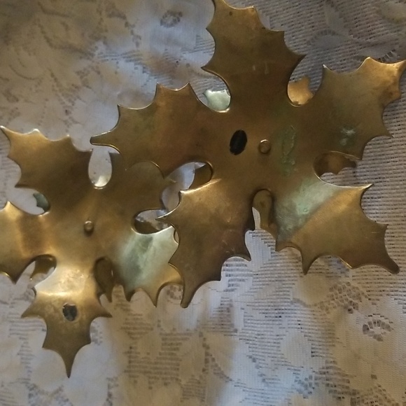 Vintage Brass Leaf Candlestick Holder-Made in India-Set of 2 - Picture 6 of 11